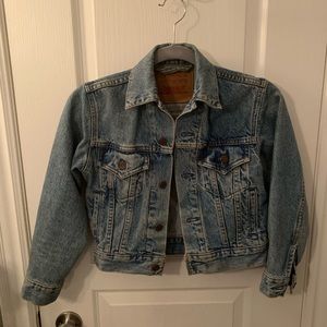 Levis cropped denim jacket - size XS / S